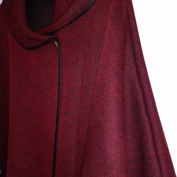 GIRASOLE - Cape, one size but easily fits large to 1X, wine with black trim. - Picture 5 of 8